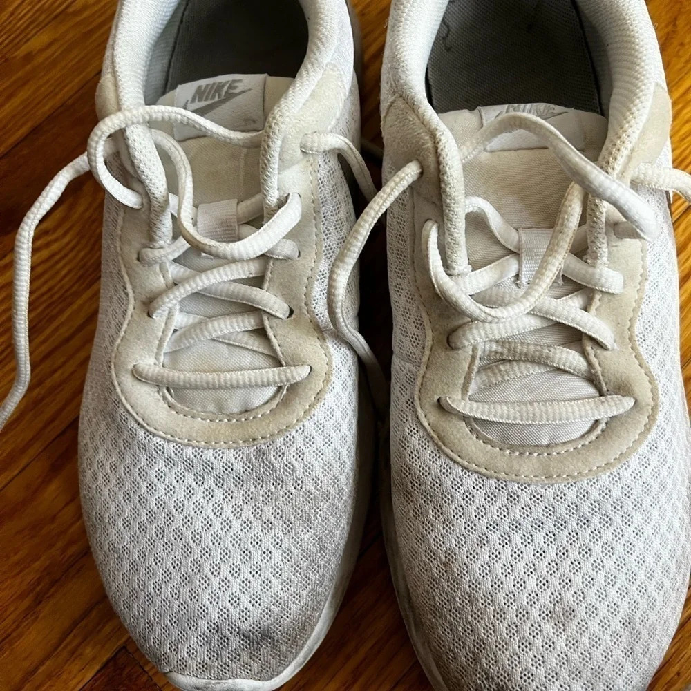 Nike sneakers - Picture 2 of 6